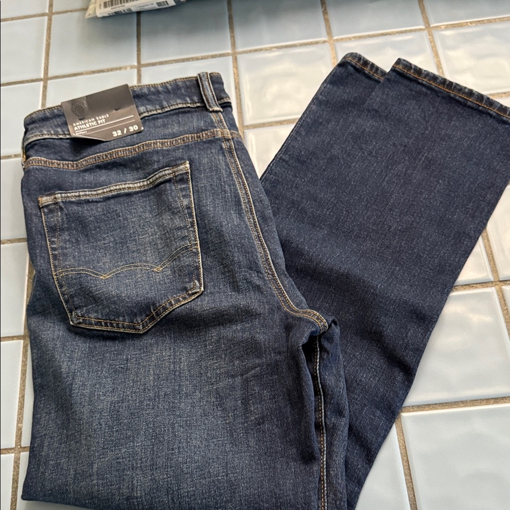 American Eagle Men's Blue Jeans
